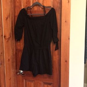 Splendid medium black romper.